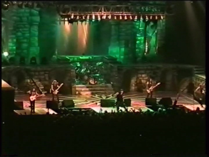 Iron Maiden 2003-10-27 Milan, Italy, DVD Bootleg Screen_01